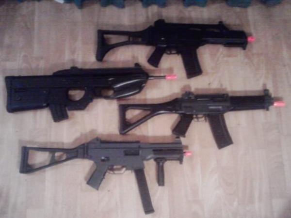 JG G36C, JLS FN2000, SIG 552-1C, DE UMP